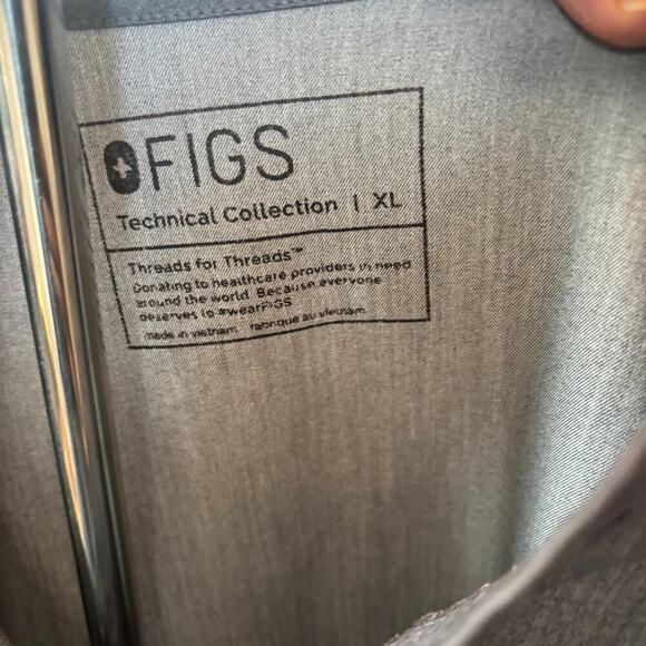 Figs Gray Technical collection womens XL scrub top workwear comfort performance - Picture 5 of 5